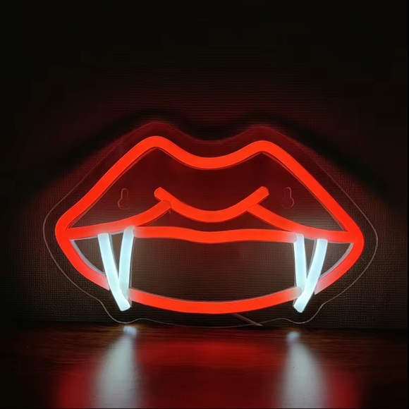 Halloween Vampire Fangs LED neon wall light - Picture 7 of 9